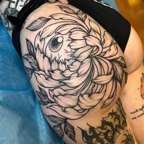 floral butt tattoo|103 Fulfilling Butt Tattoos That Run High On。